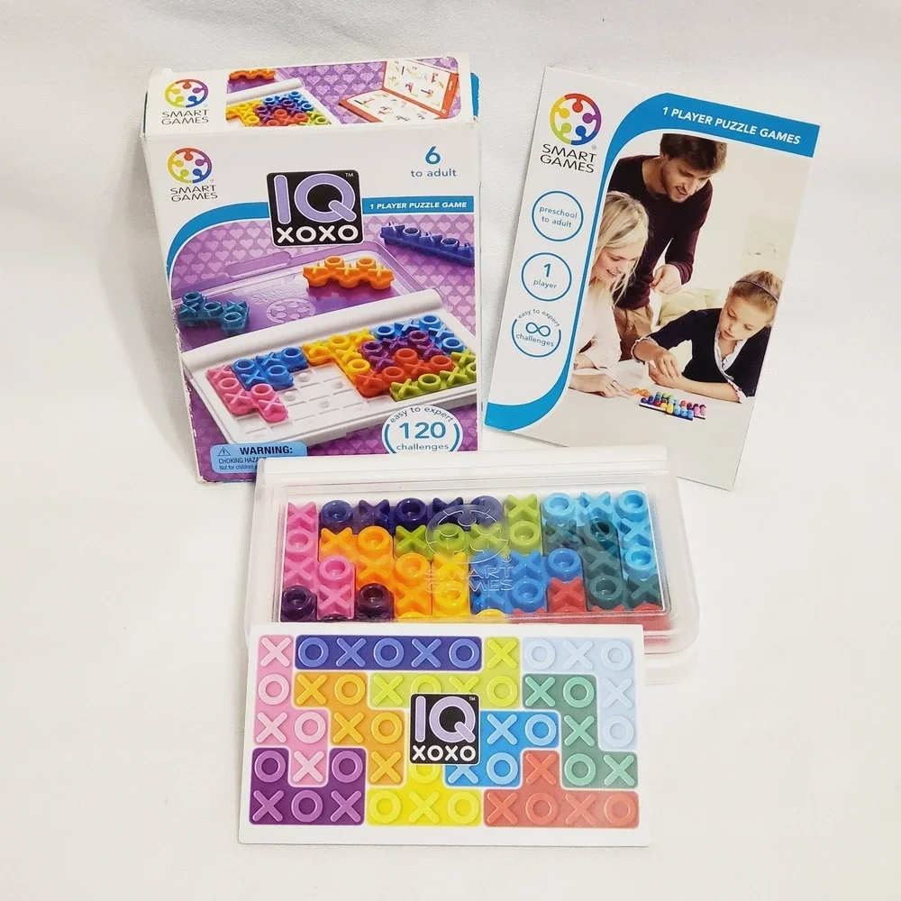 Smart Games 444 IQ XOXO Comopact Logic Puzzle Travel Size Game